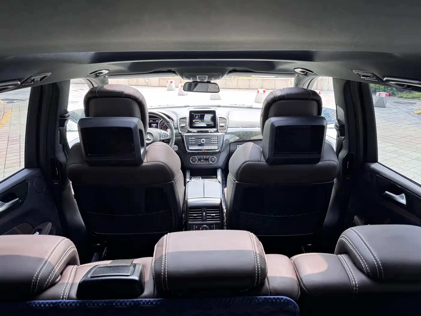 Mercedes-Benz GLS AMG 2017 AMG GLS 63 4MATIC фото 11