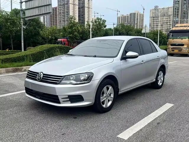  Volkswagen Bora 2015 Quality Edition 1.6L Manual Fashion