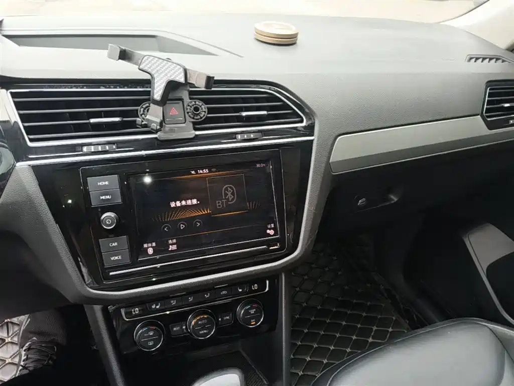 Volkswagen Tiguan L 2018 Facelift 330TSI Automatic 2WD Luxury Edition фото 9