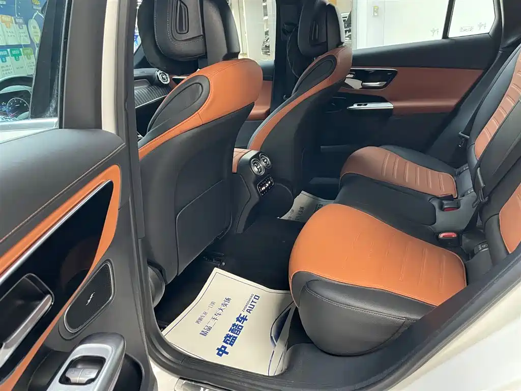 MERCEDES-BENZ GLC