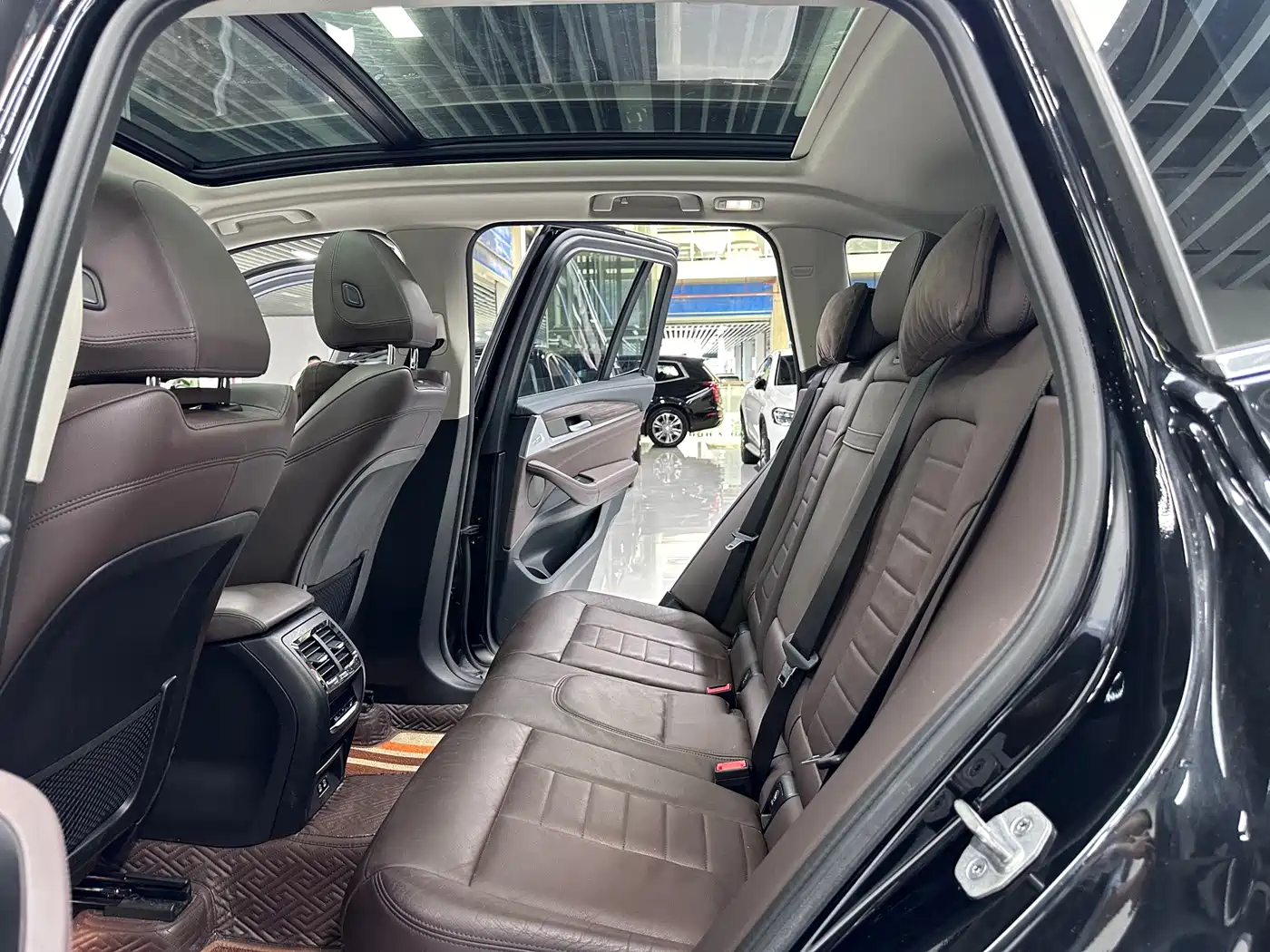 BMW X3 2021 xDrive28i Luxury Package фото 9