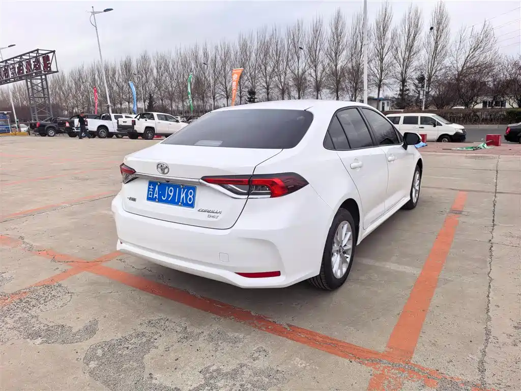 Toyota Corolla 2021 1.2T S-CVT Elite PLUS Edition фото 7