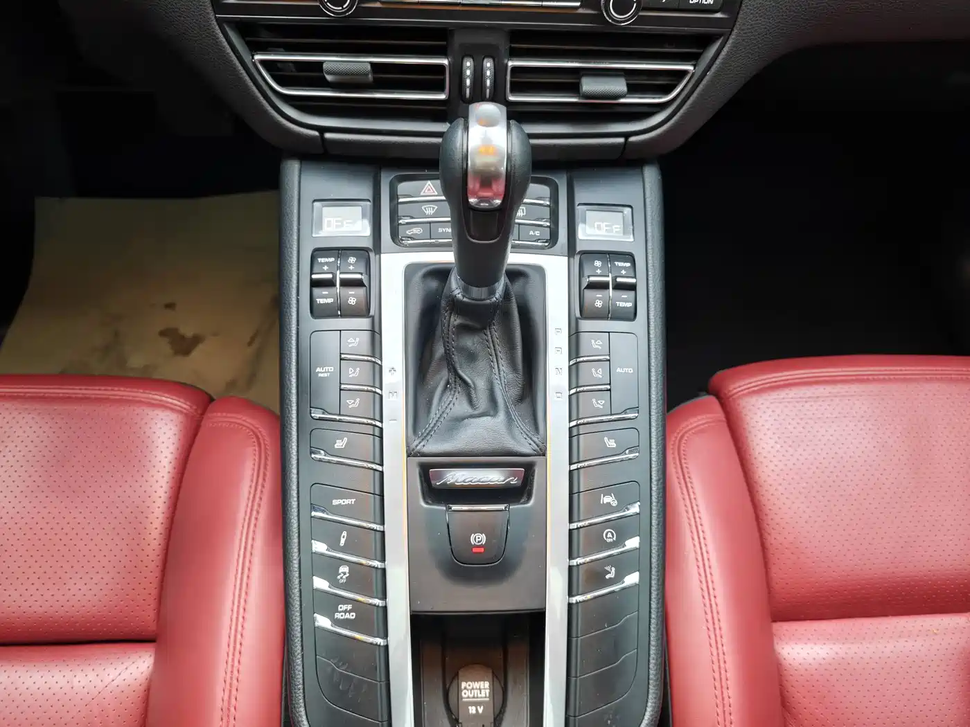 Porsche Macan 2021 Macan 2.0T фото 11