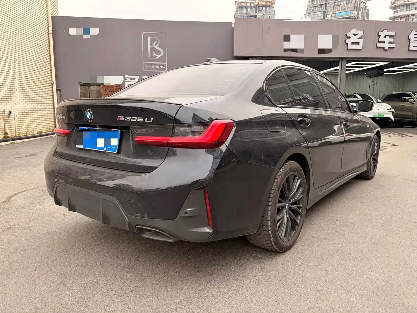 BMW 3 Series 2024 325i M Sport Shadowline Package фото 8