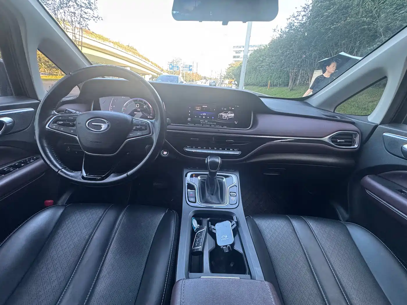 GAC Trumpchi Trumpchi M6 2021 270T DCT Luxury Edition (7-Seater) фото 10