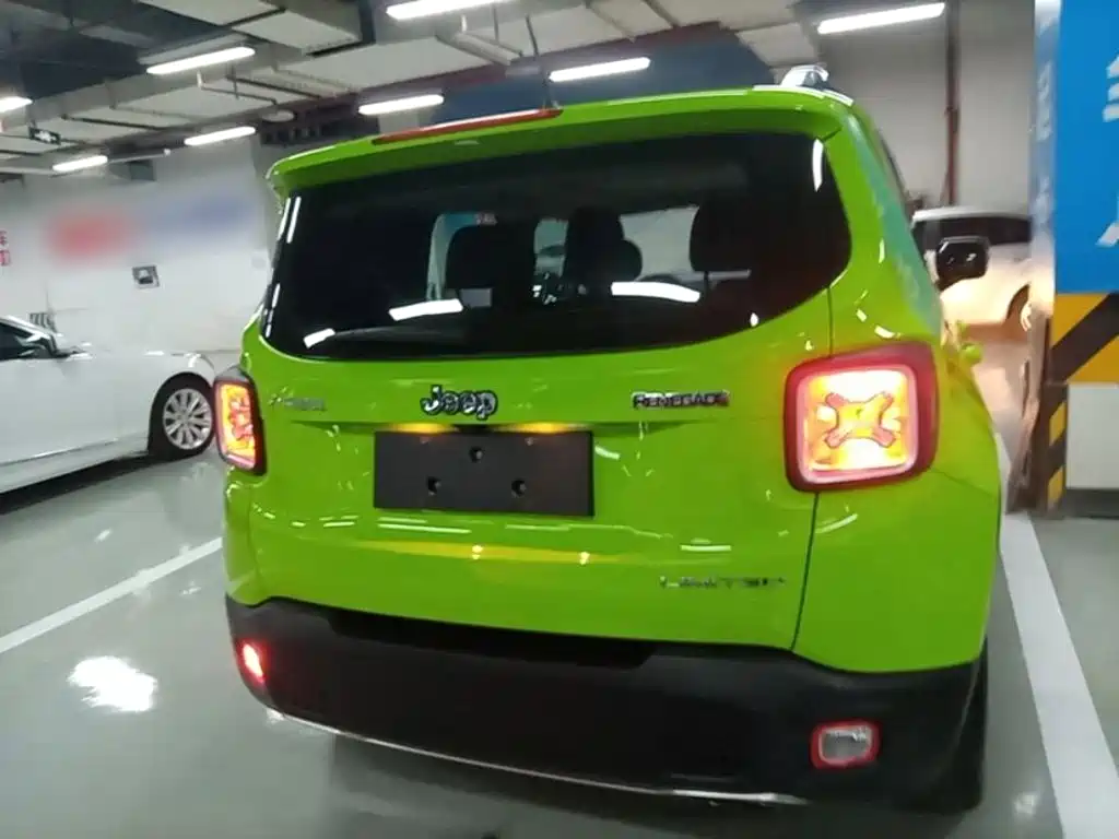 Фото 6 - Jeep Renegade