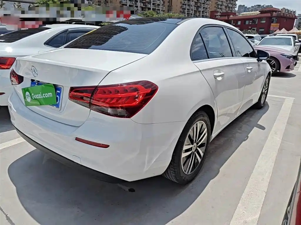 Mercedes-Benz A-Class 2022 A 180 L фото 7