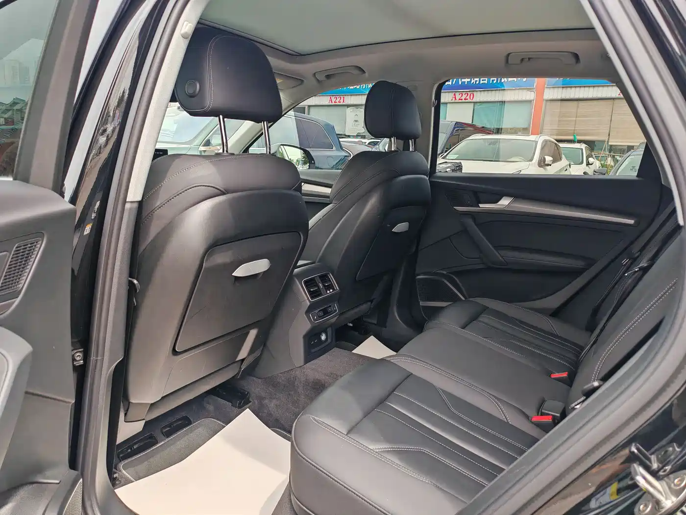 Audi Q5L 2022 Facelift 45T Luxury Dynamic фото 6