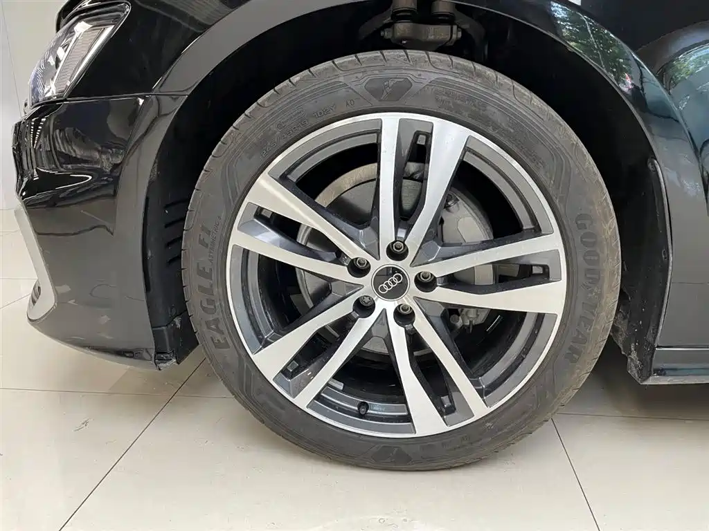 Audi A6L 2024 40 TFSI Luxury Dynamic фото 23