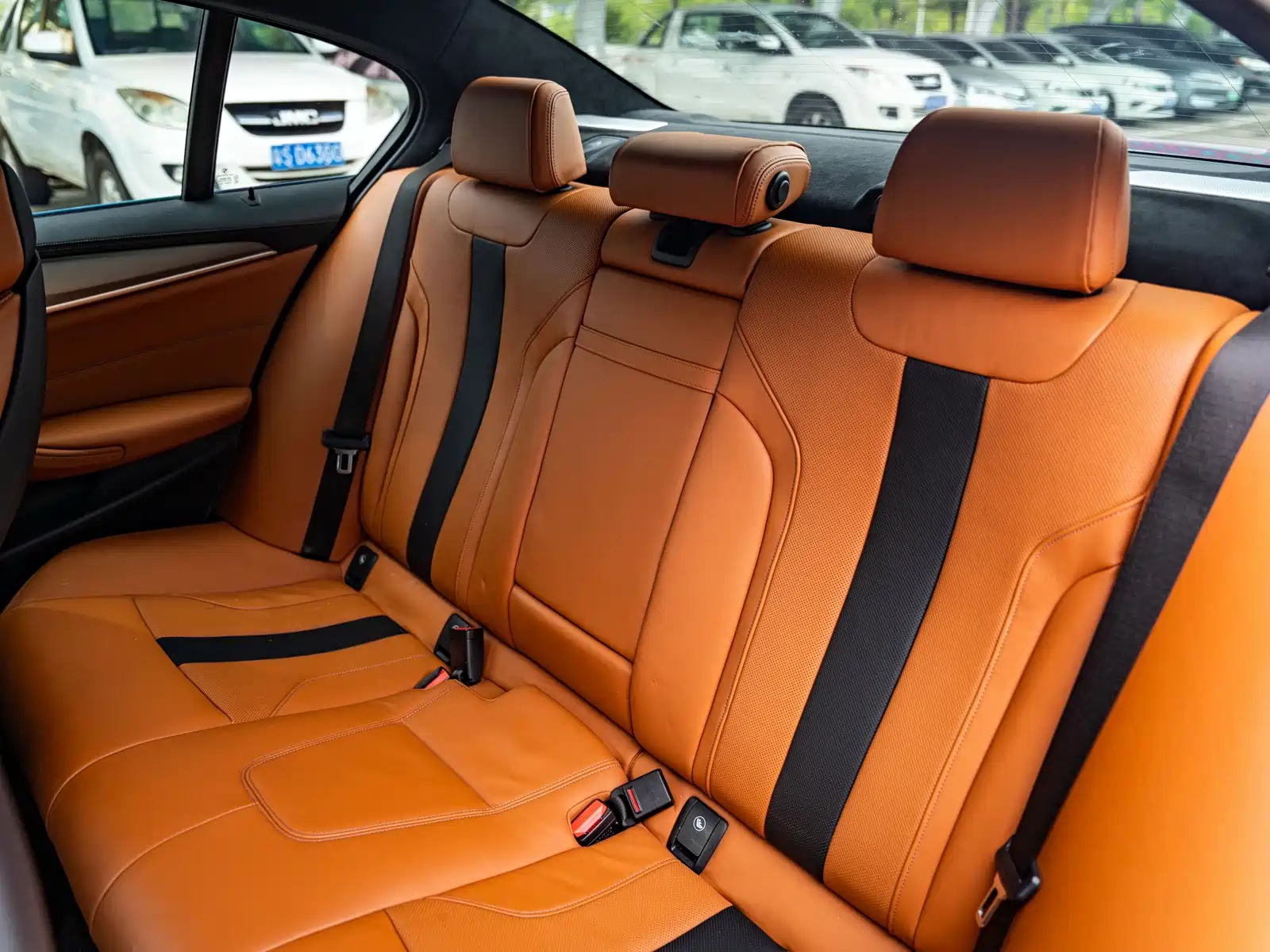 Photo 18 - BMW M5