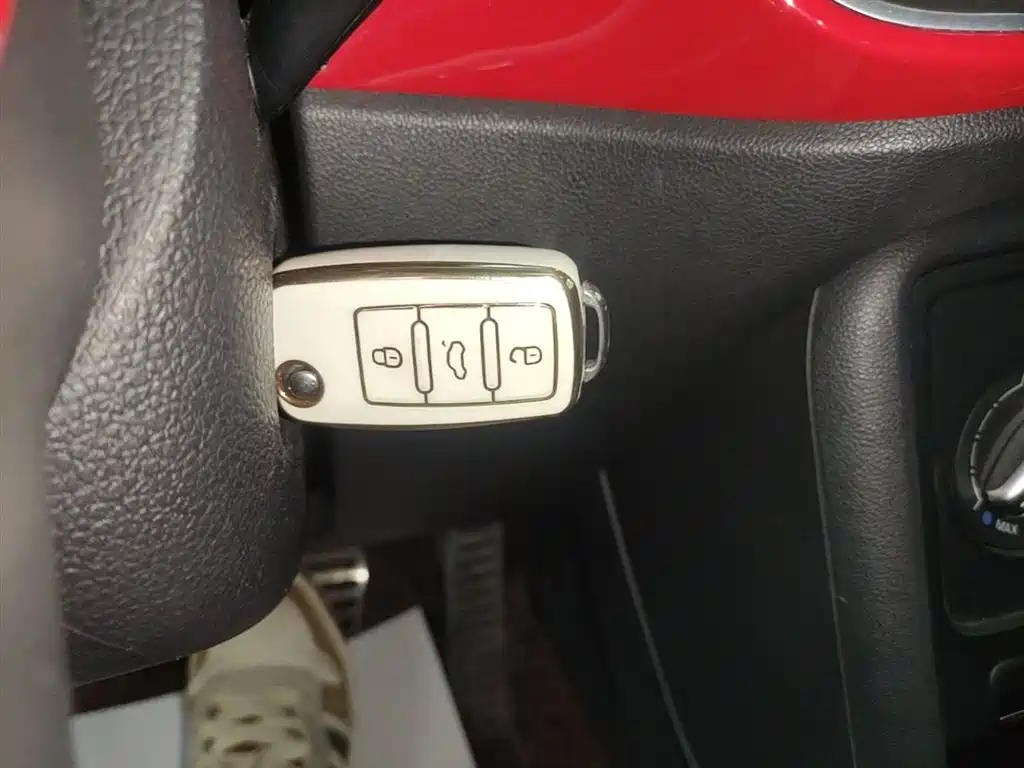 Volkswagen Beetle 2015 180TSI фото 9
