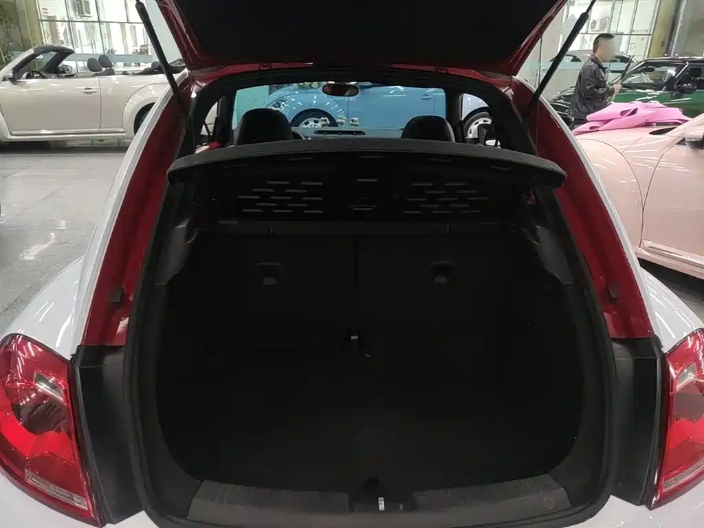 Volkswagen Beetle 2015 180TSI фото 19