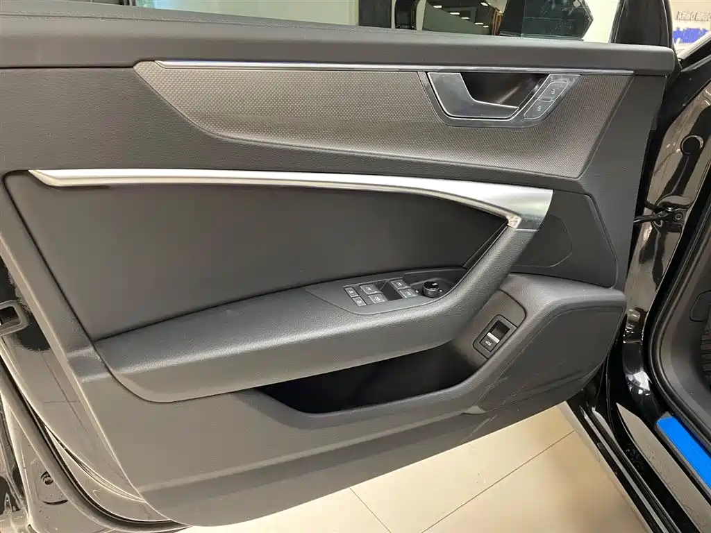 Audi A6L 2024 40 TFSI Luxury Dynamic фото 16