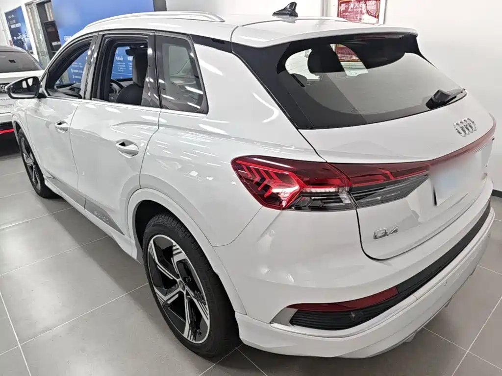 Audi Q4 e-tron 2024 2023 40 e-tron Innovation Edition