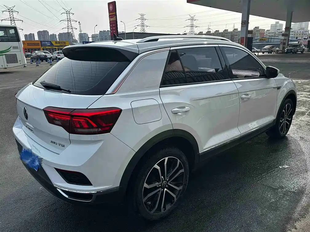 VOLKSWAGEN T ROC EXPLORING SONGS