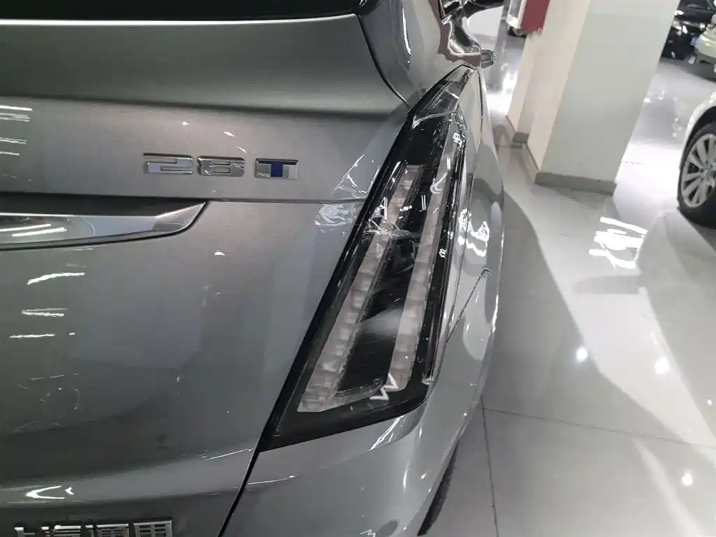 Cadillac XT5 2022 2.0T AWD Luxury (Hummingbird Edition) фото 8