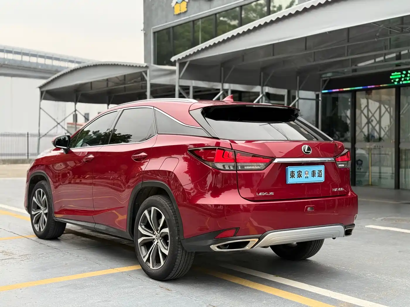 Lexus RX 2020 300 4WD Elegance Edition China VI фото 7