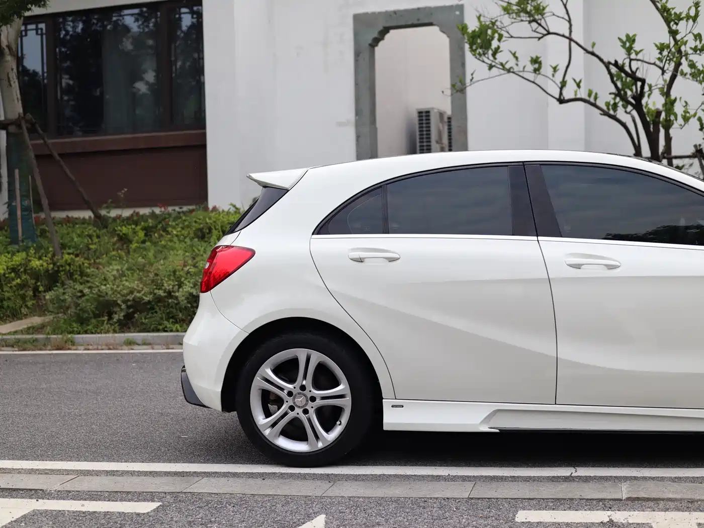 Mercedes-Benz A-Class (Import) 2015 A 180 фото 8