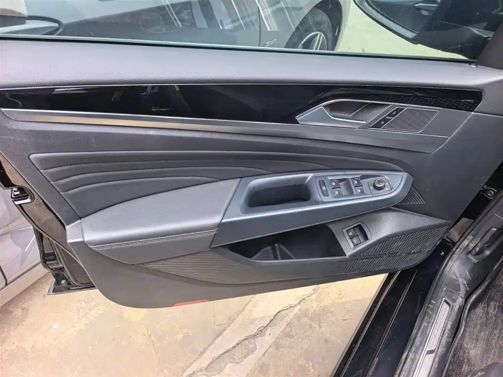 Volkswagen Passat New Energy 2023 430PHEV Hybrid Elite фото 6
