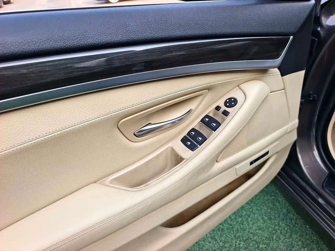 BMW 5 Series 2013 530Li Luxury фото 5