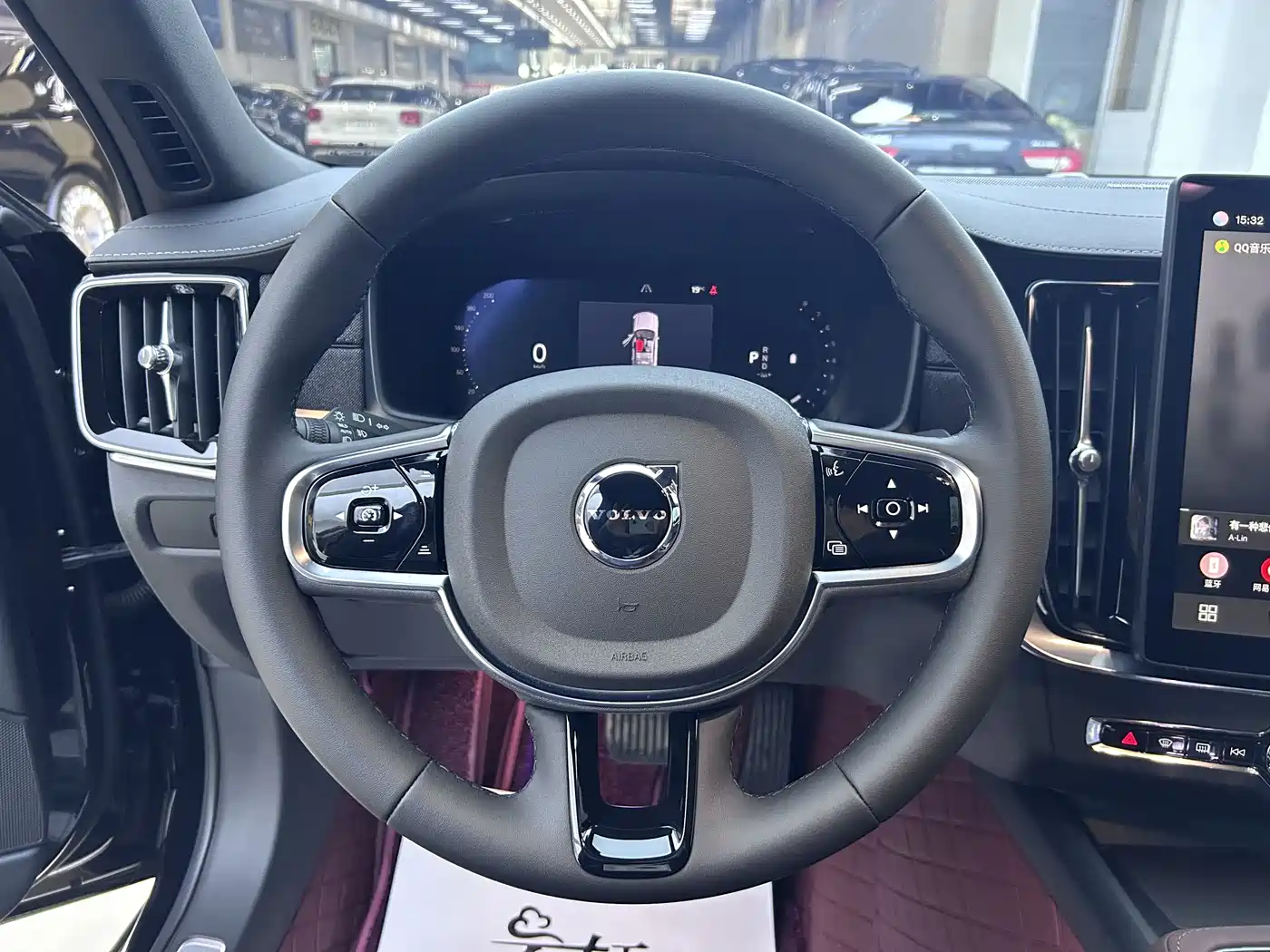 VOLVO S90