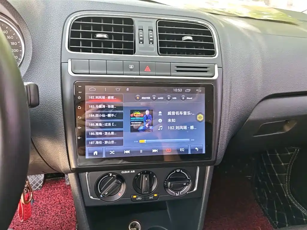 Volkswagen Polo 2016 1.6L Automatic Comfort фото 13