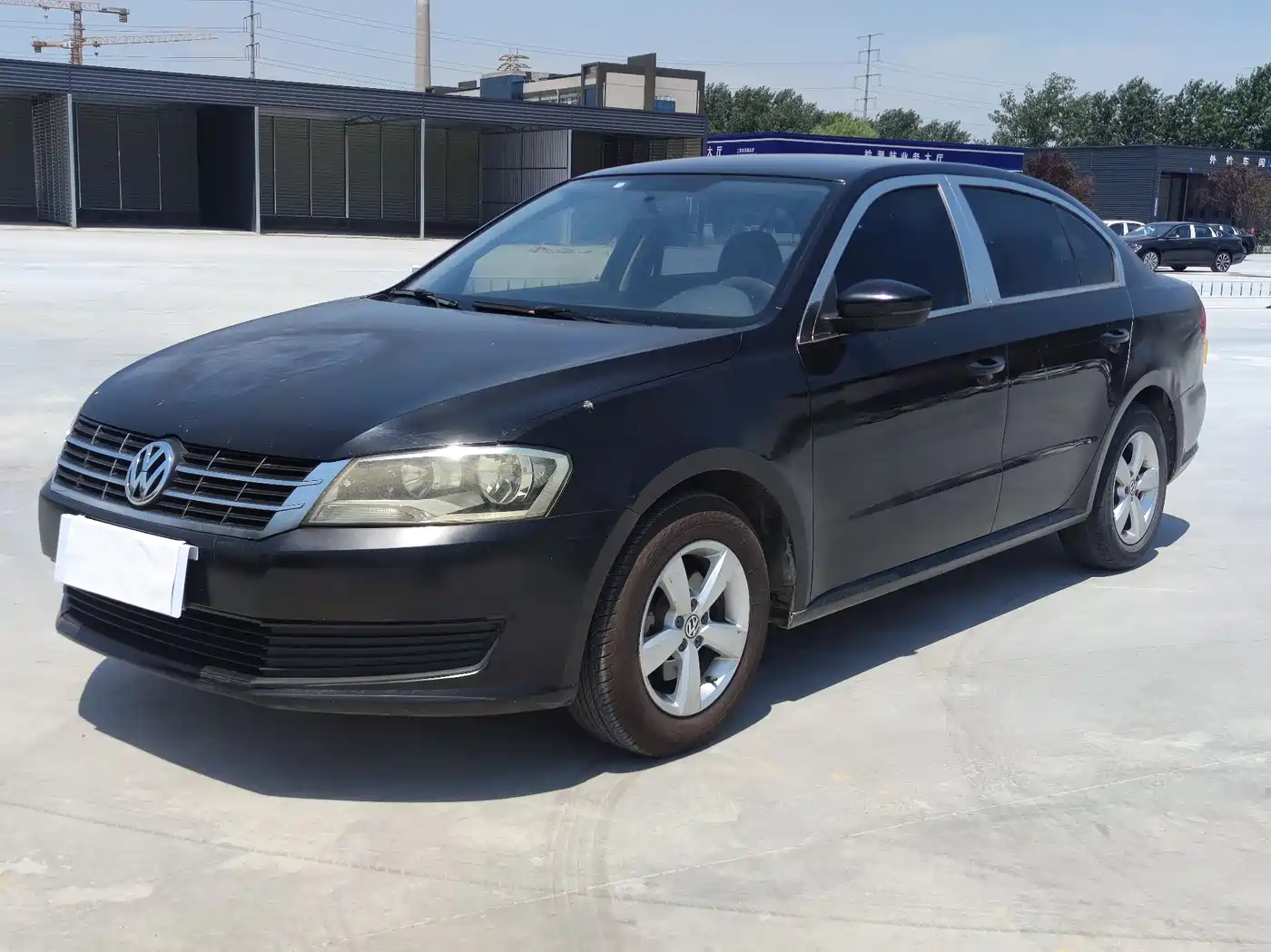 Volkswagen Lavida 2013 Facelift Classic 1.6L Manual Trend
