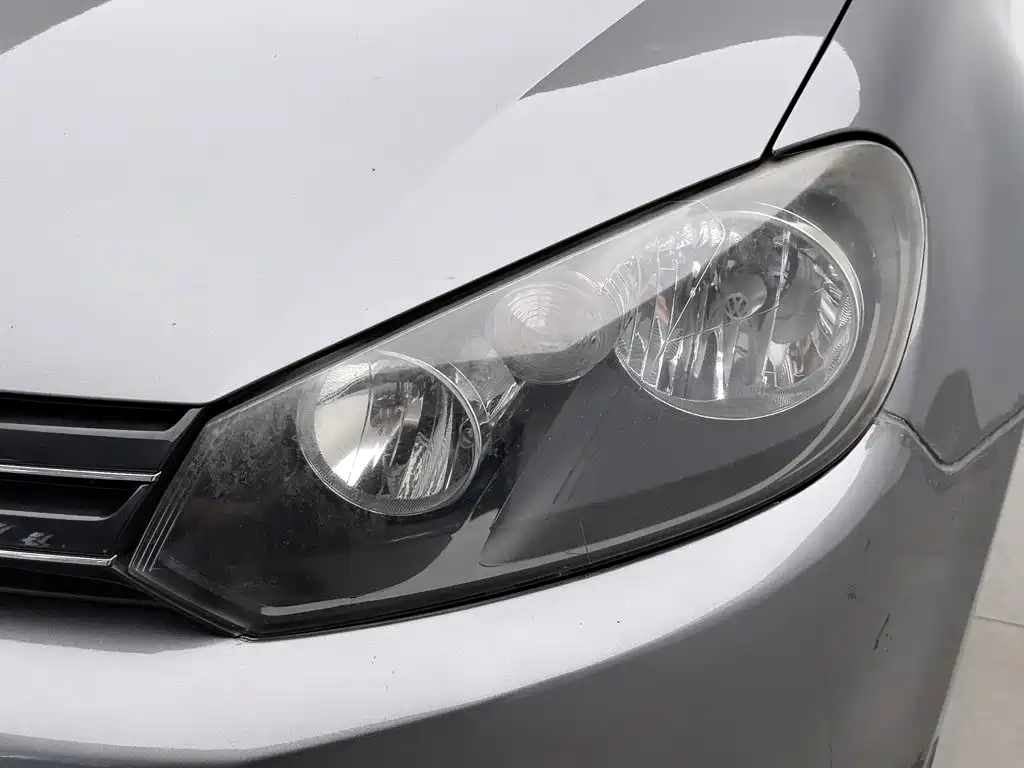Volkswagen Golf 2011 2011 Model 1.6 Automatic Comfort
