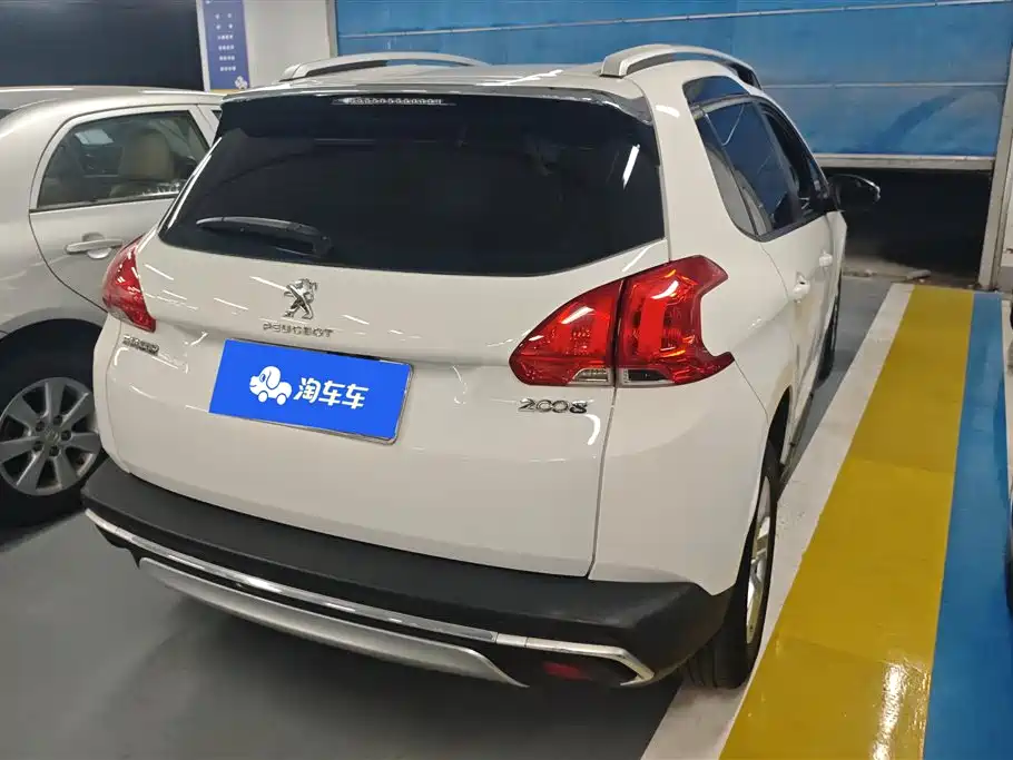 Peugeot 2008 2014 1.6L Automatic Trend Edition фото 3