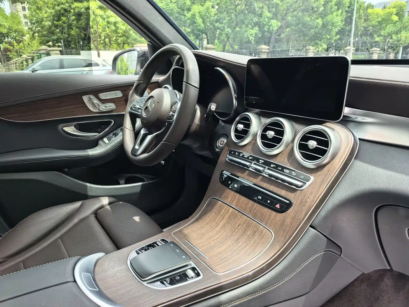 Mercedes-Benz GLC 2021 GLC 300 L 4MATIC Sporty фото 14
