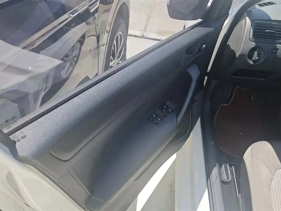 Volkswagen Santana 2019 1.5L Manual Trend China VI фото 7