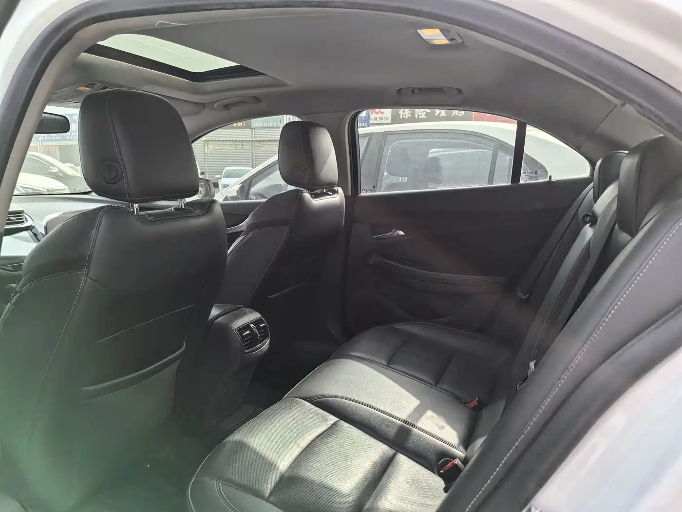 Chevrolet Malibu 2017 1.5T Automatic Luxury Edition фото 10
