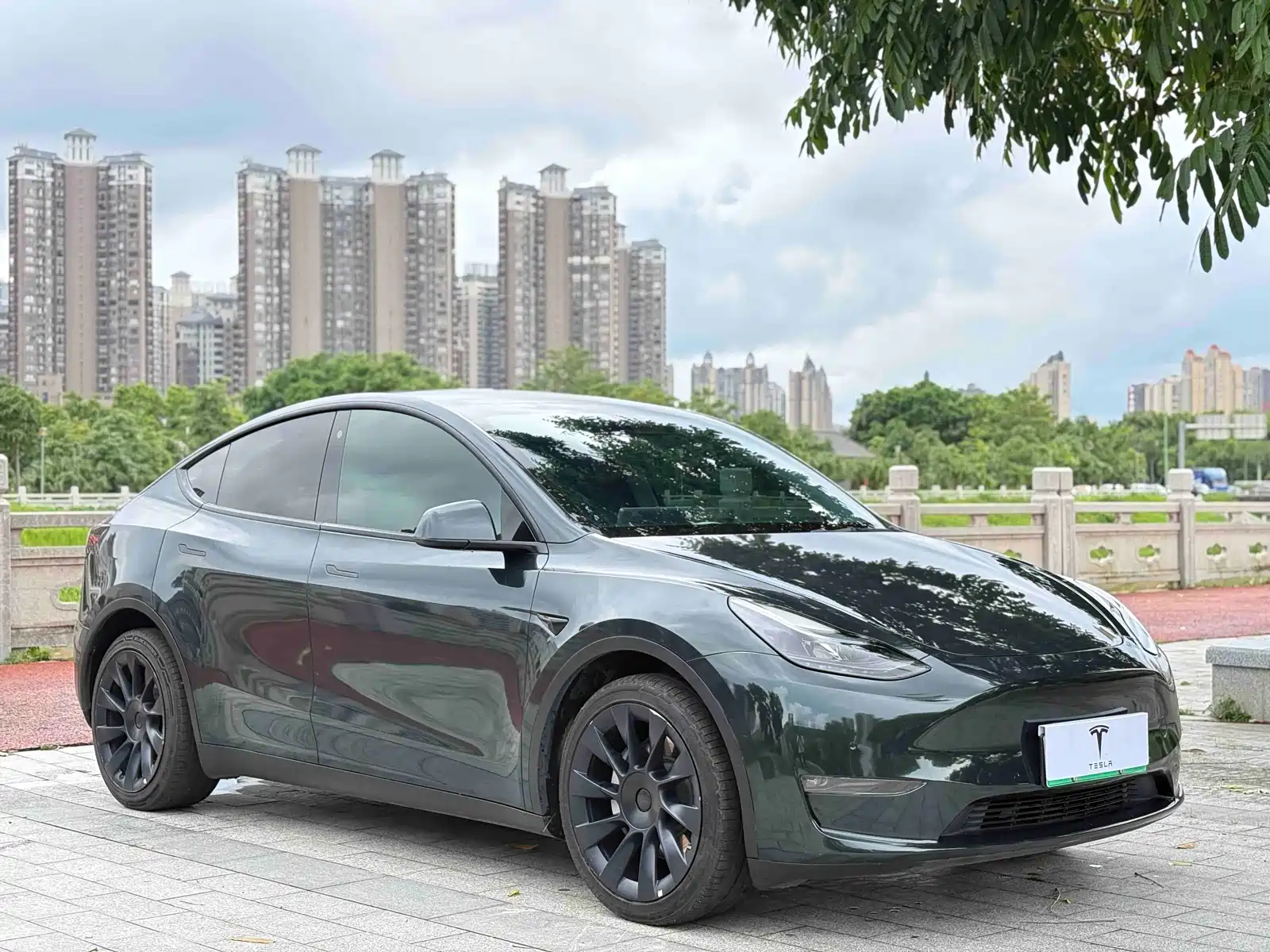Photo 3 - Tesla Model Y