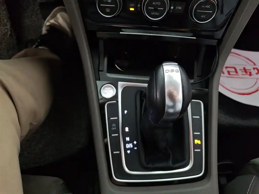 Volkswagen Golf 2015 1.4TSI Automatic Flagship фото 14
