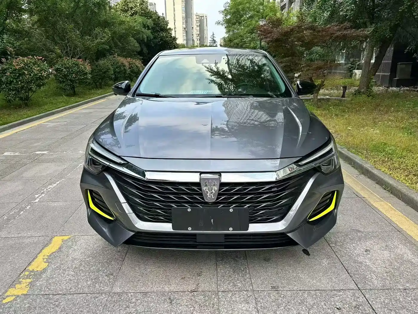 Roewe i6 MAX 2021 2020 Model 300TGI Automatic Cool & Smart Edition