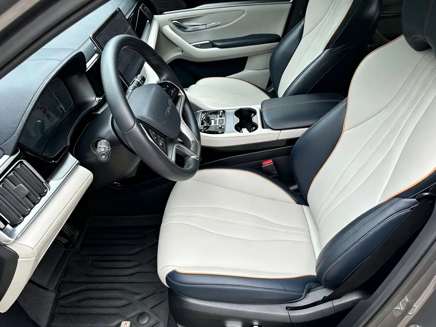 BYD Song PLUS PHEV 2024 Glory Edition DM-i 110km Flagship PLUS фото 19
