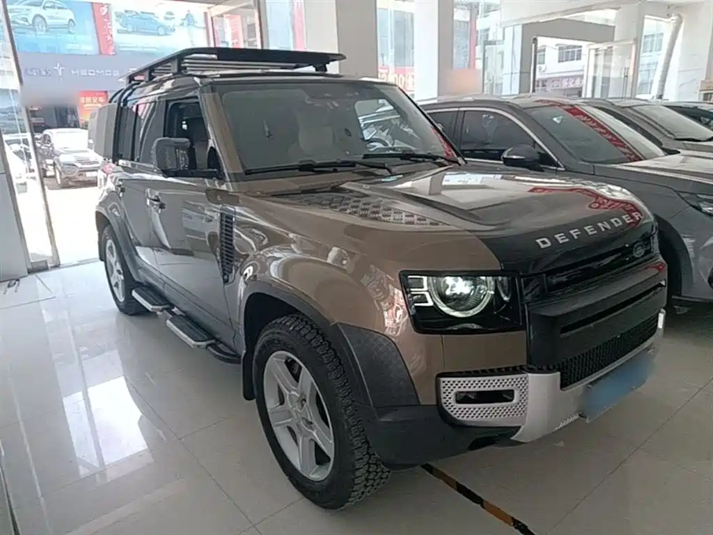 Land Rover Defender 2020 Model 110 P400 HSE фото 4