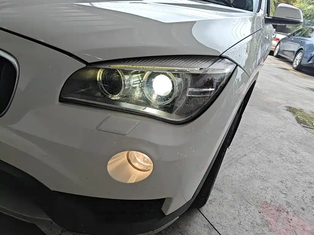 BMW X1 2014 sDrive18i Leading Edition фото 24