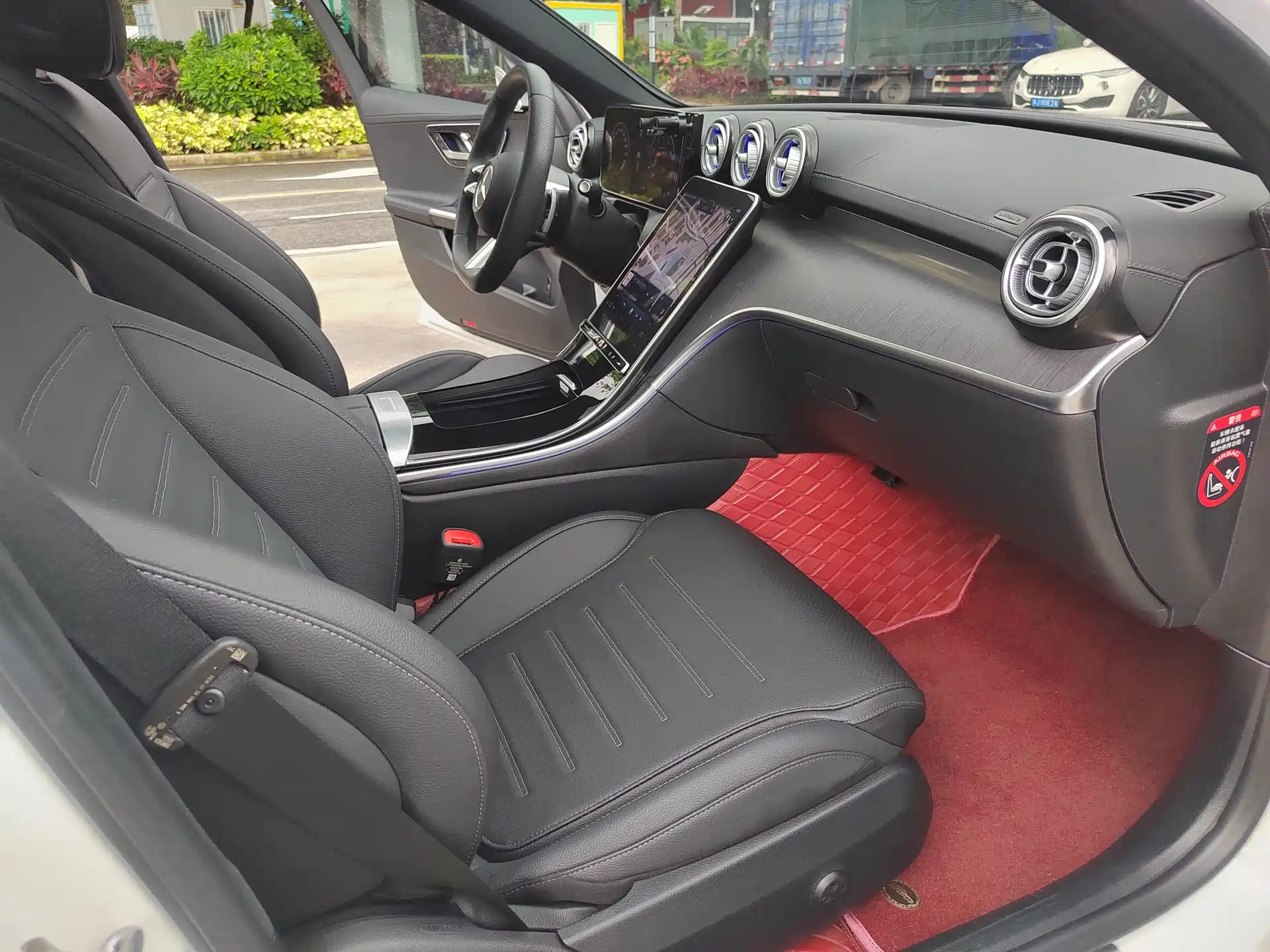 Фото 23 - Mercedes-Benz C-Class