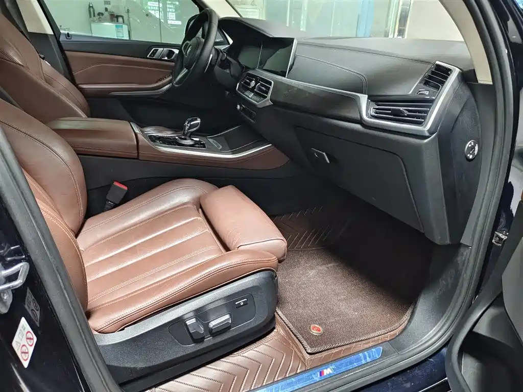 BMW X5 (Import) 2020 xDrive40i M Sport Package фото 9