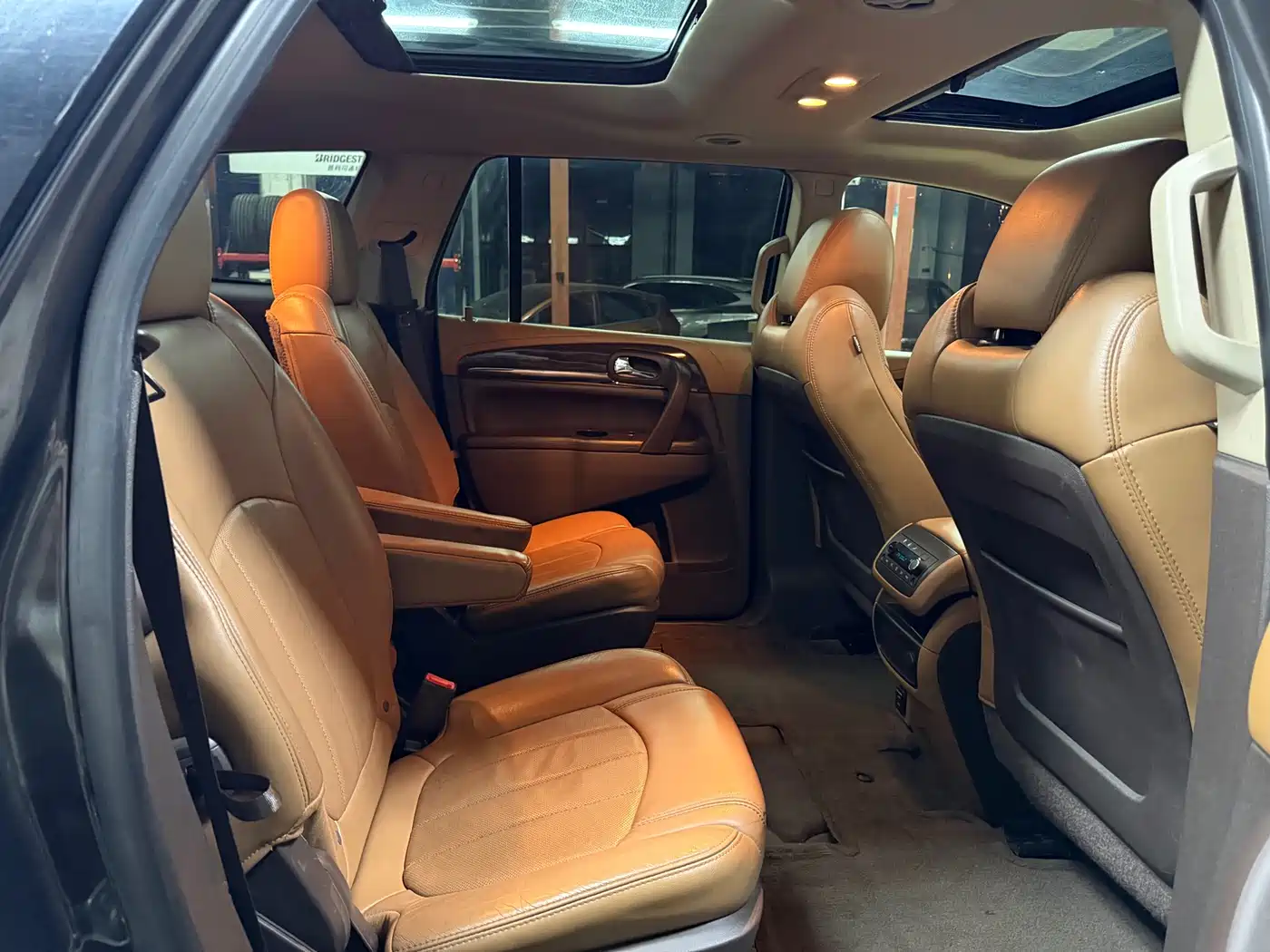 Buick Enclave 2014 3.6L 2WD Elite Comfort фото 27
