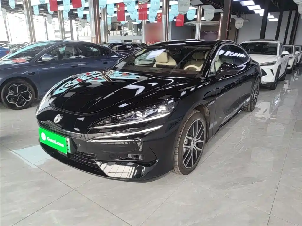 Denza Z9 2024 Model 1100km AWD Max Edition