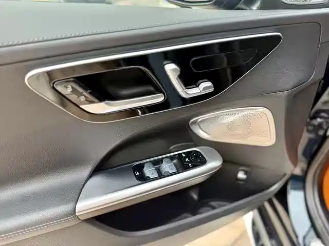 Mercedes-Benz C-Class 2023 C 260 L Sport фото 6
