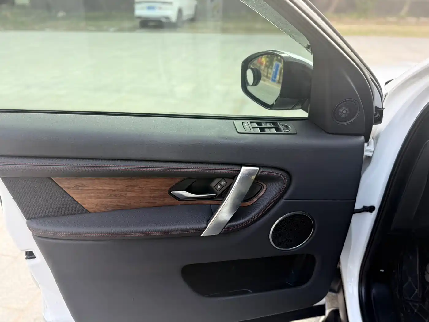 Фото 4 - Land Rover Discovery Sport