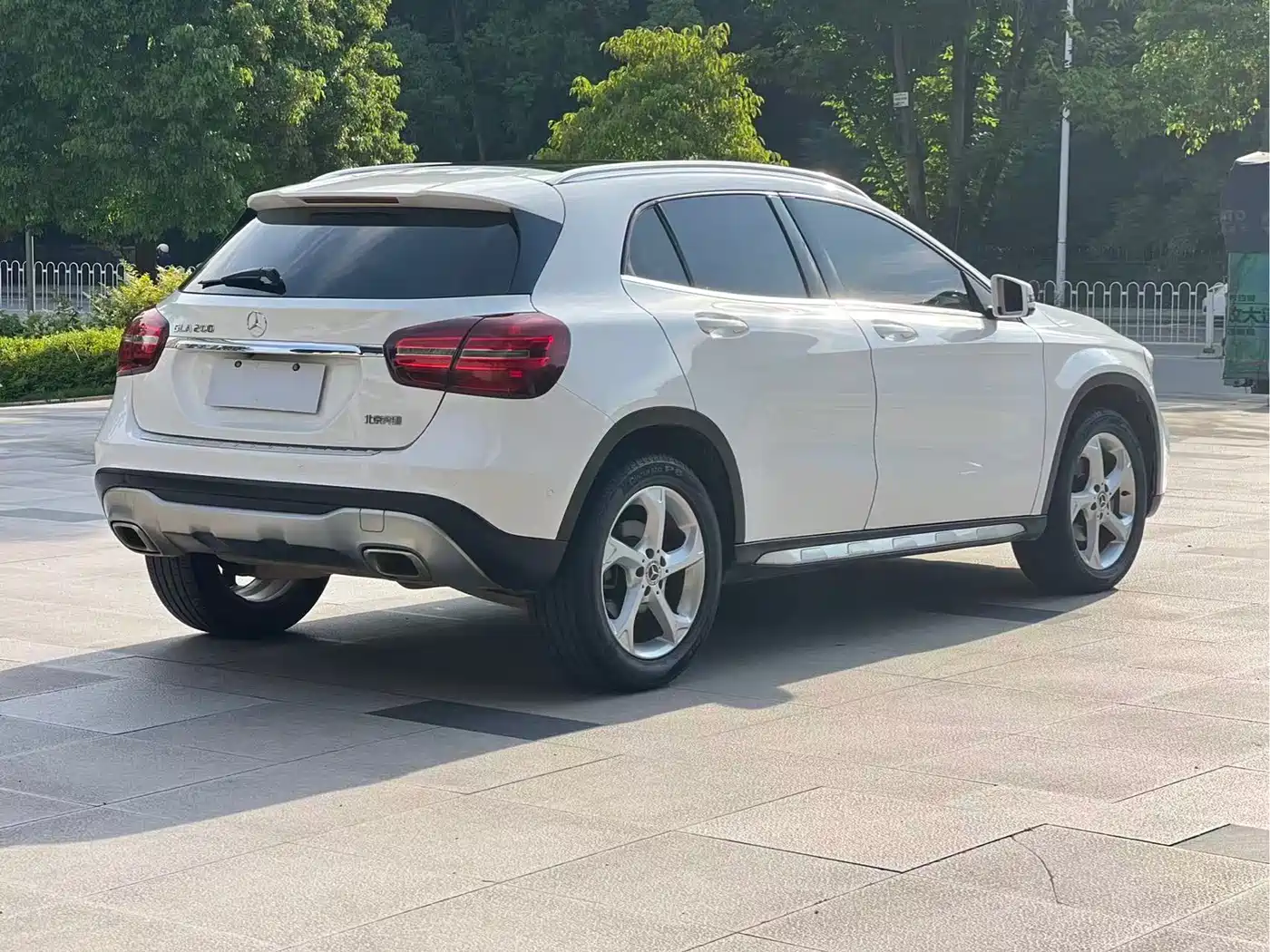 Mercedes-Benz GLA 2017 GLA 200 Fashion фото 4