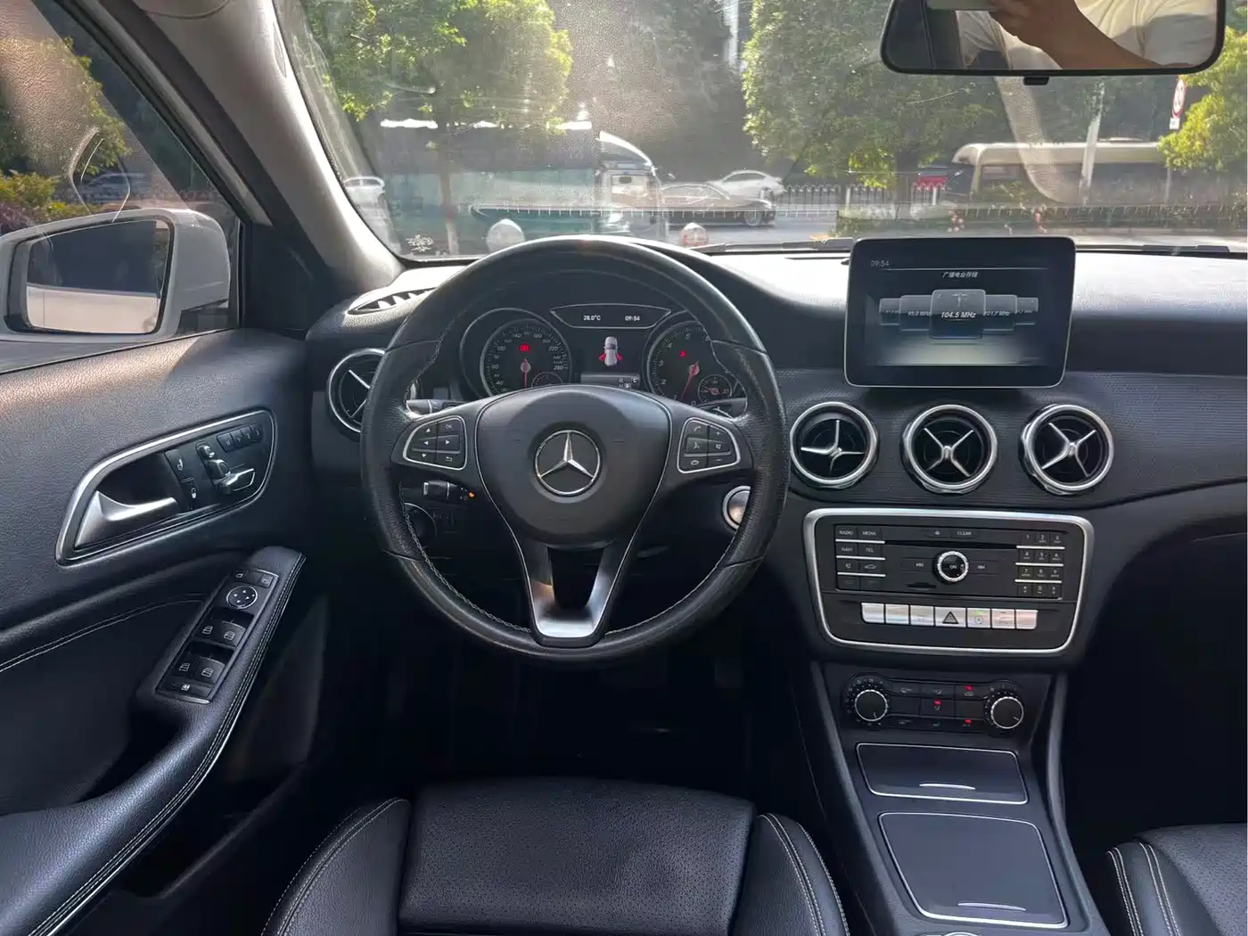 Mercedes-Benz GLA 2017 GLA 200 Fashion фото 11