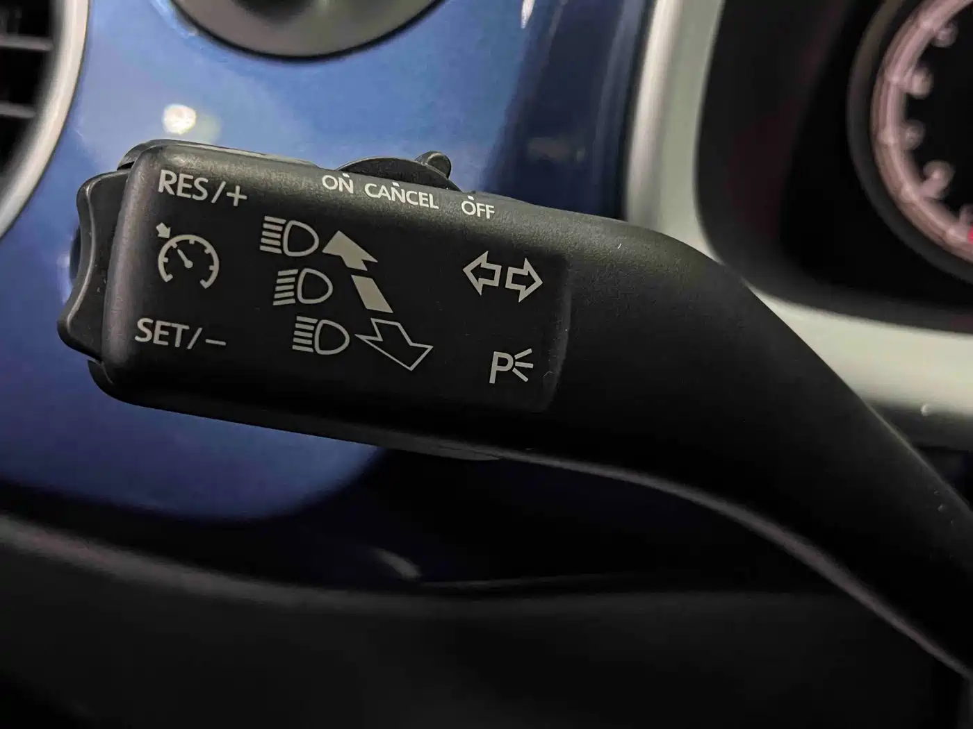 Volkswagen Beetle 2018 180TSI Easy Joy Edition фото 33