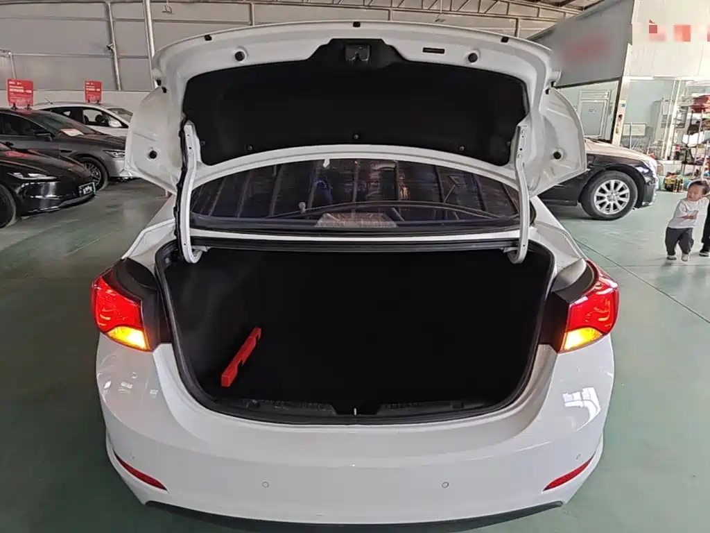 Hyundai Langdong 2018 2016 1.6L Automatic Smart Edition