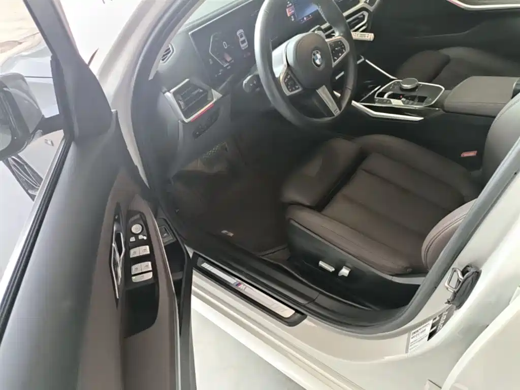 BMW 3 Series 2023 325Li M Sport Package фото 16