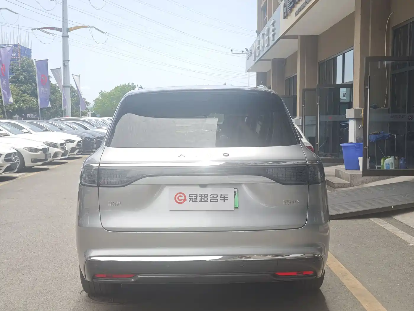 AITO Wenjie AITO M8 2025 Extended Range Ultra 53.4kWh 6-Seater фото 6